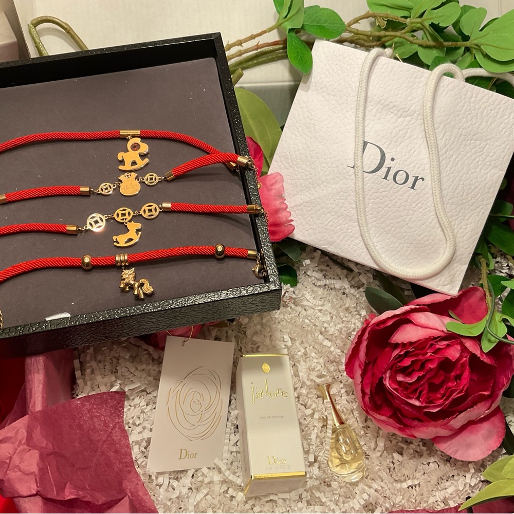 Charm and gift 🎁 set